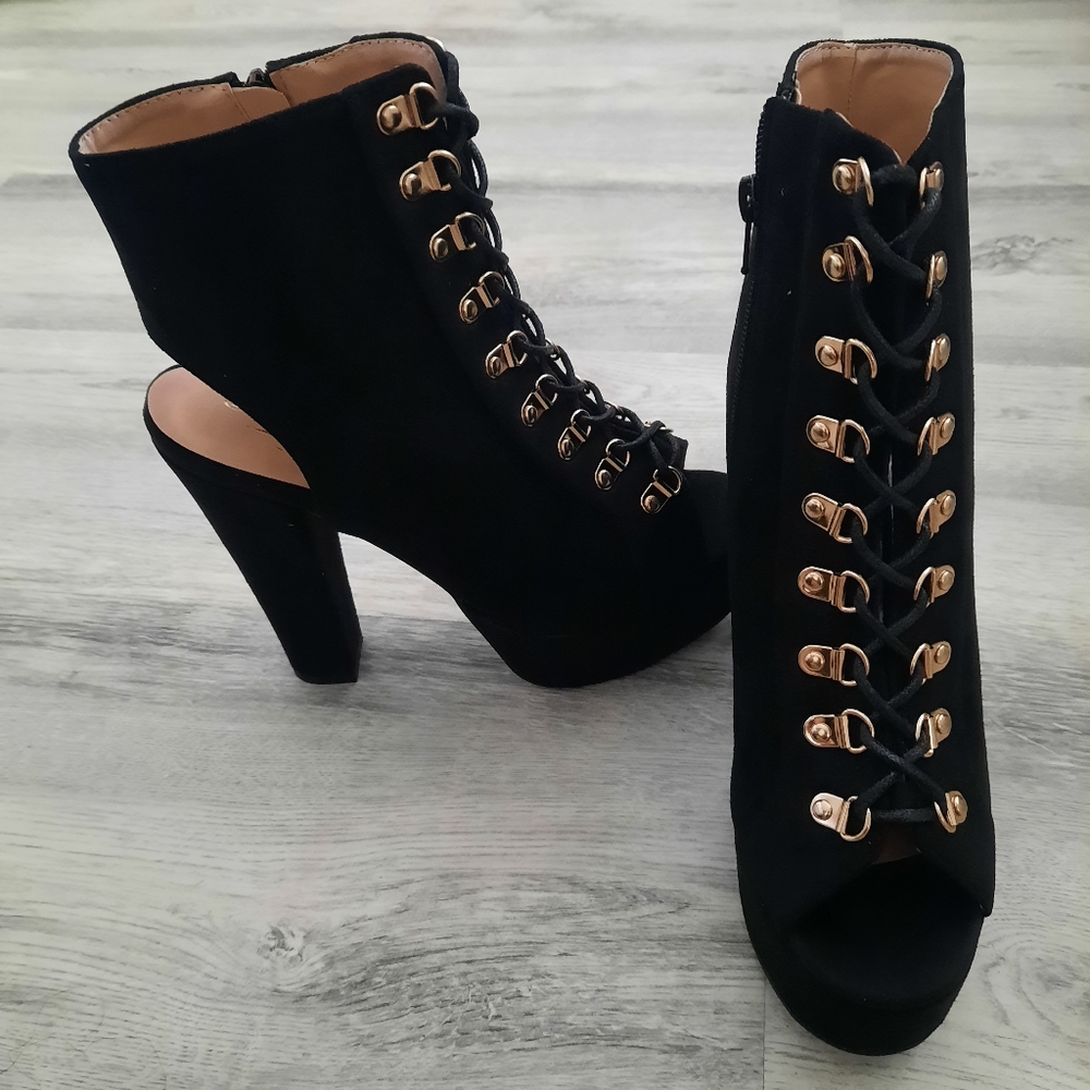 Platform Lace Up Booties